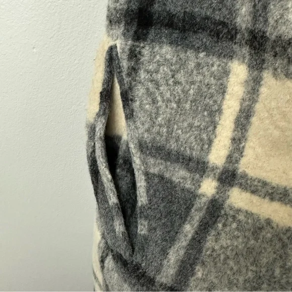 Free People Women’s Plaid Hooded Poncho One Size - Picture 4 of 5